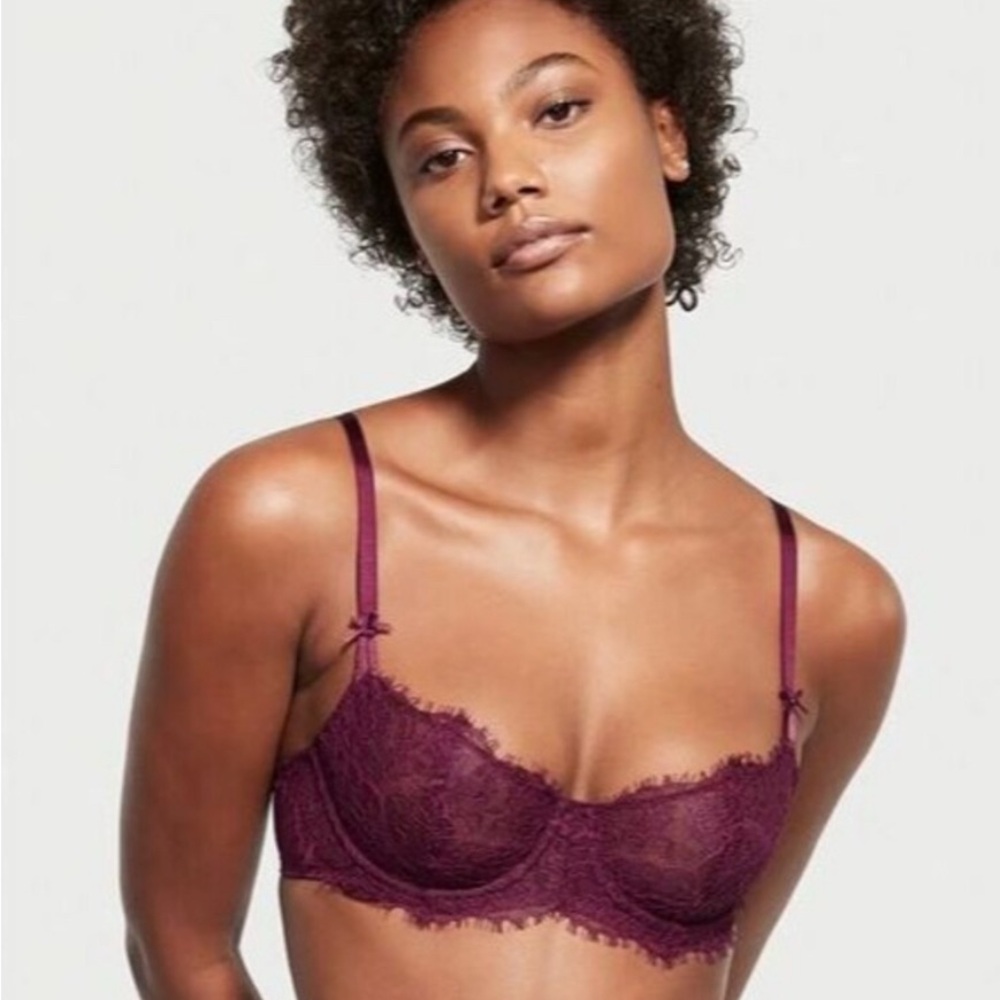 Victoria's Secret Dream Angels Magenta Lace Underwire Bra